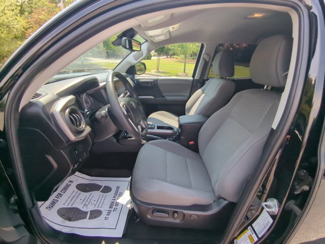 Used 2023 Toyota Tacoma SR5 w/ Technology Package AWD/4WD image 14