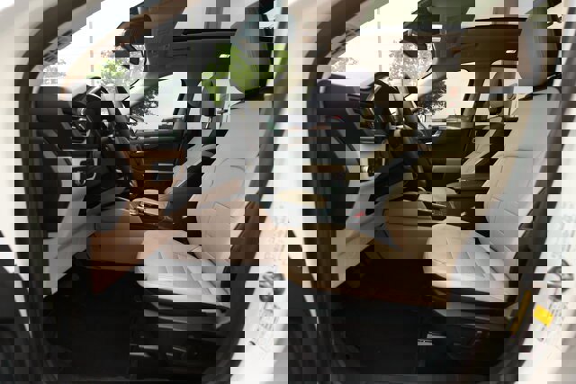 Certified 2020 Ford Escape Titanium AWD/4WD image 18