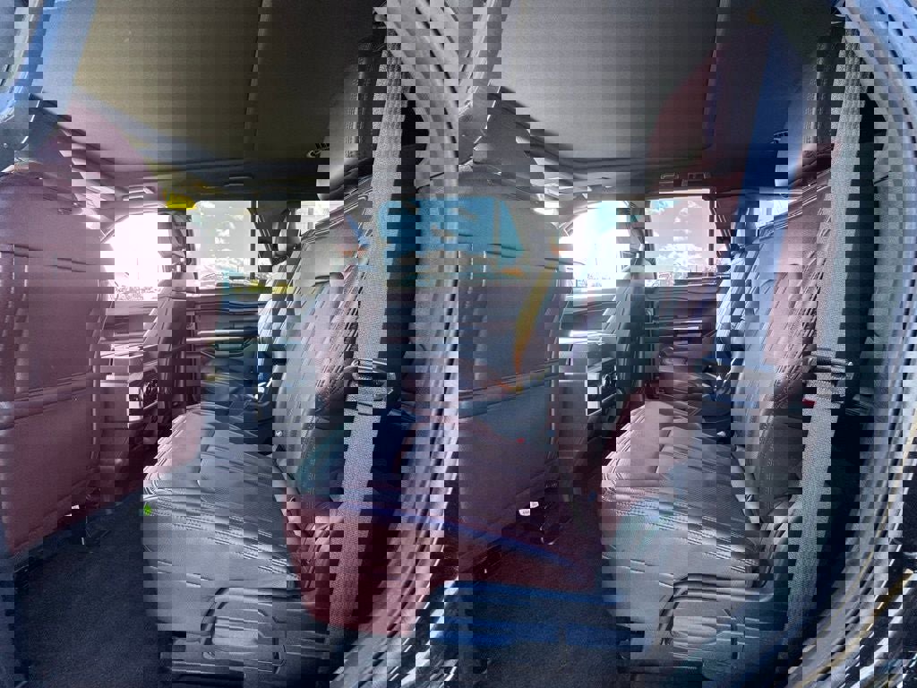 Certified 2023 Ford Expedition Limited image 11