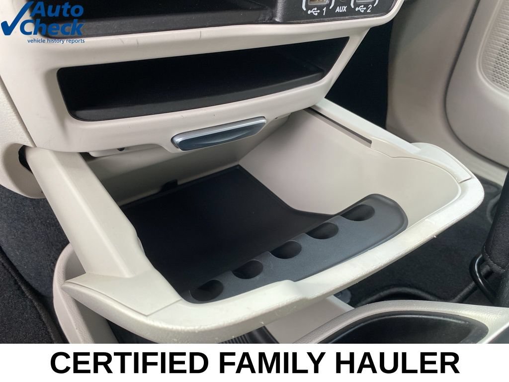 Used 2024 Chrysler Pacifica Touring-L FWD image 43