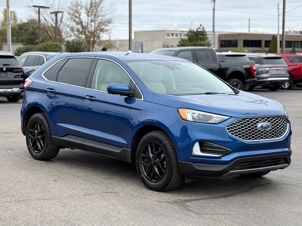 Certified 2023 Ford Edge SEL AWD/4WD image 26