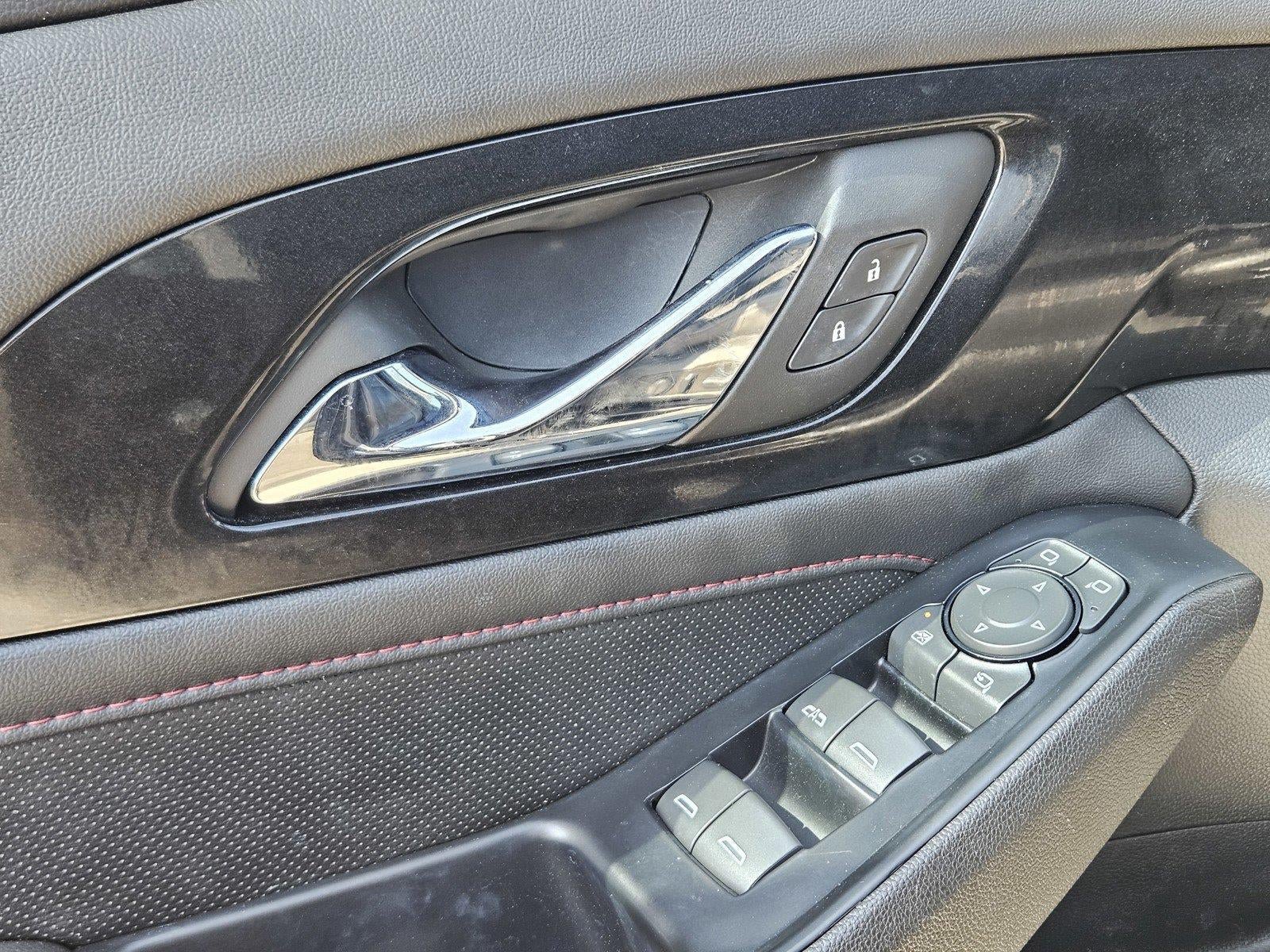 Used 2023 Chevrolet Traverse RS AWD/4WD image 17