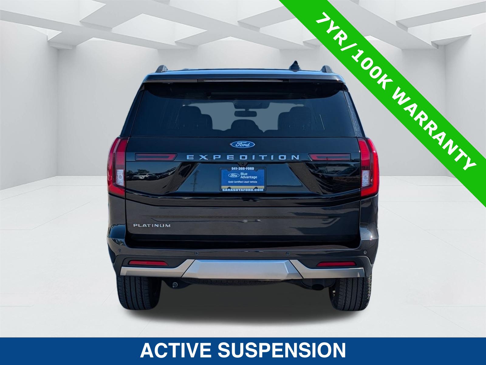 Certified 2025 Ford Expedition Platinum w/ Driver's Package AWD/4WD image 5