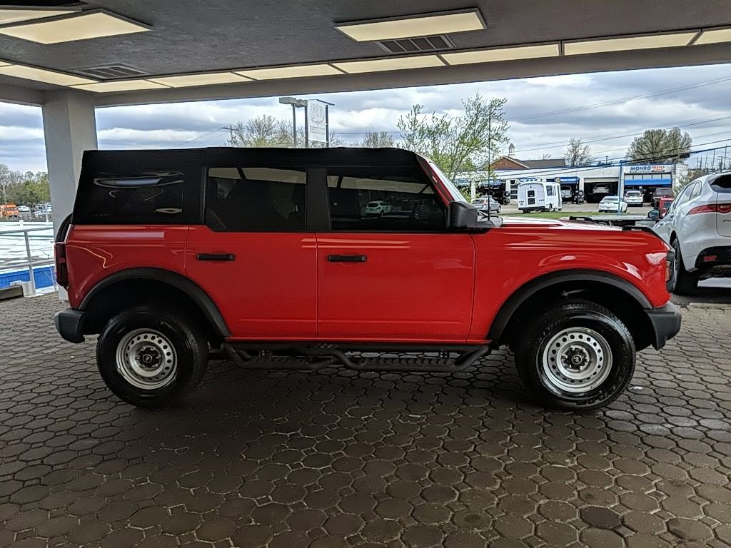 Certified 2023 Ford Bronco 4-Door AWD/4WD image 5
