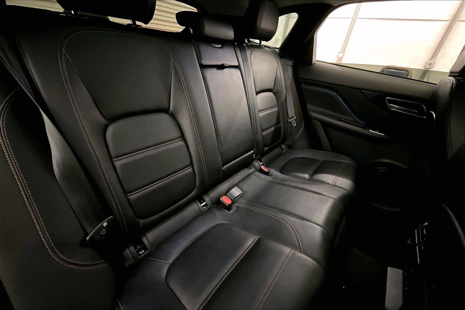 Used 2020 Jaguar F-PACE Prestige image 26