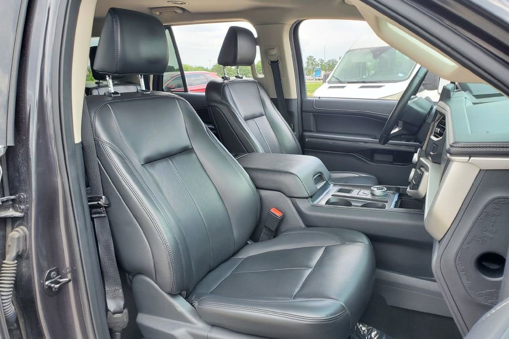 Certified 2024 Ford Expedition Max XLT RWD image 17