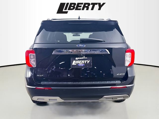 Certified 2022 Ford Explorer XLT w/ Equipment Group 202A image 4