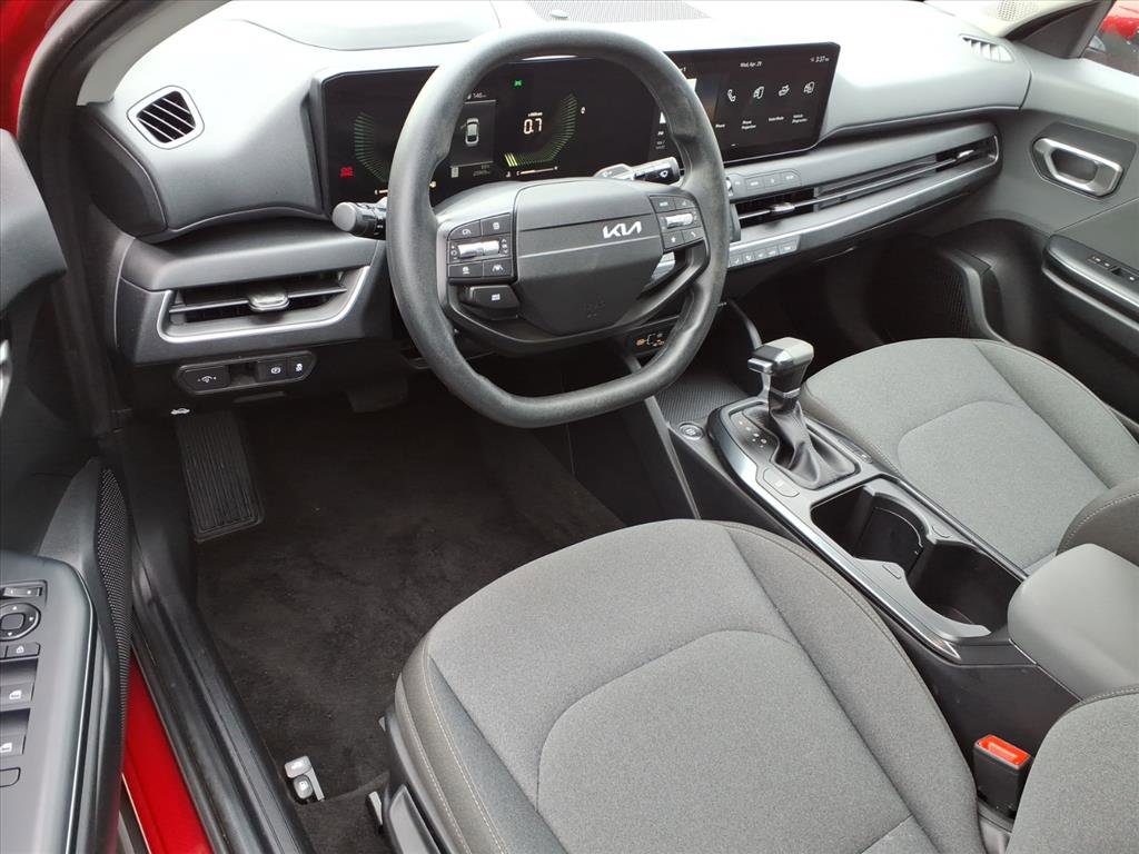 Used 2025 Kia K4 FWD image 10