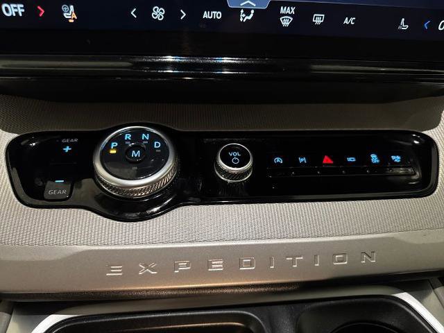 Certified 2025 Ford Expedition Active image 29
