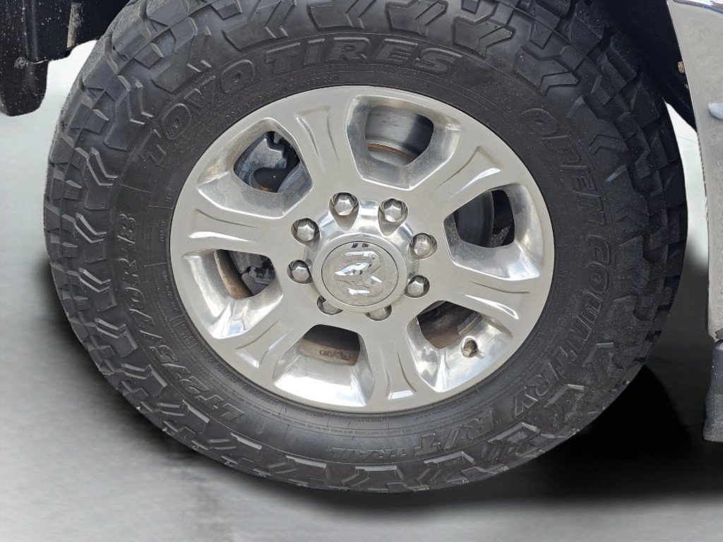Used 2025 RAM 2500 Big Horn AWD/4WD image 18
