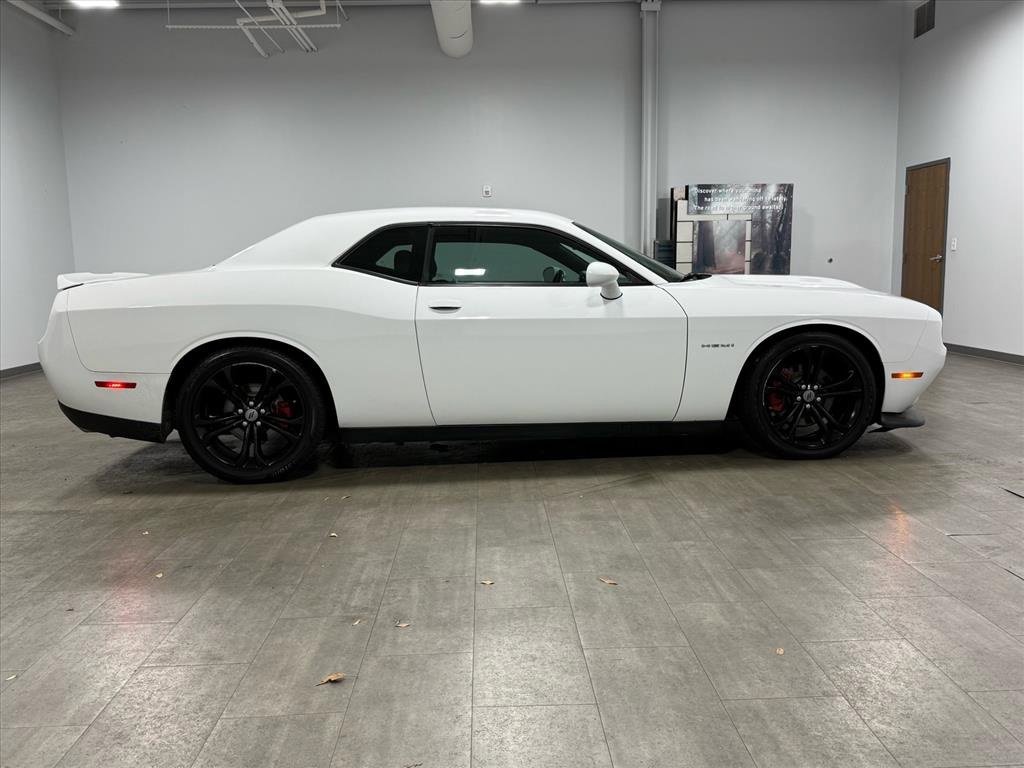 Used 2020 Dodge Challenger R/T image 3