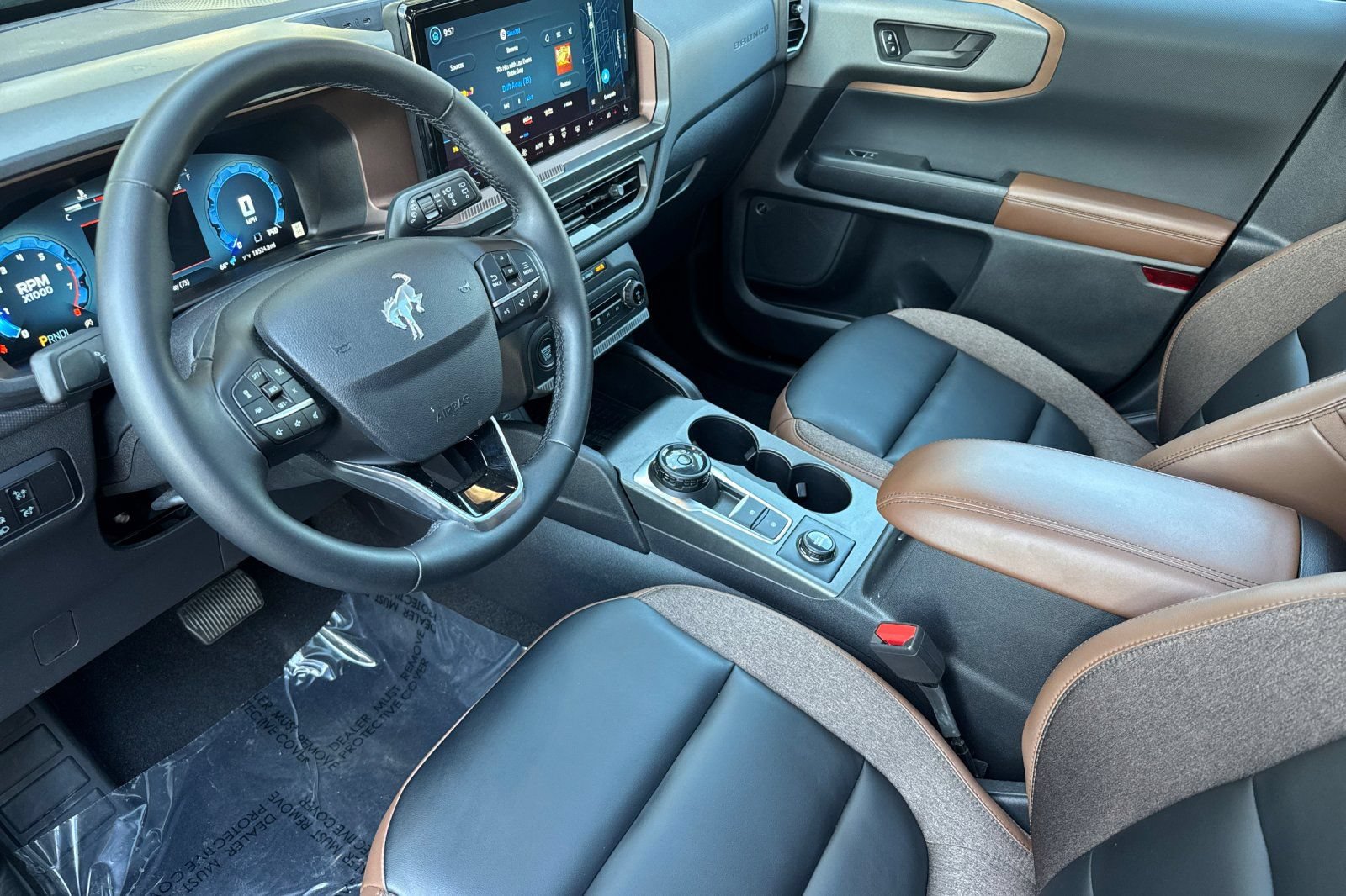 Certified 2025 Ford Bronco Sport Outer Banks w/ Outer Banks Tech Package+ AWD/4WD image 11
