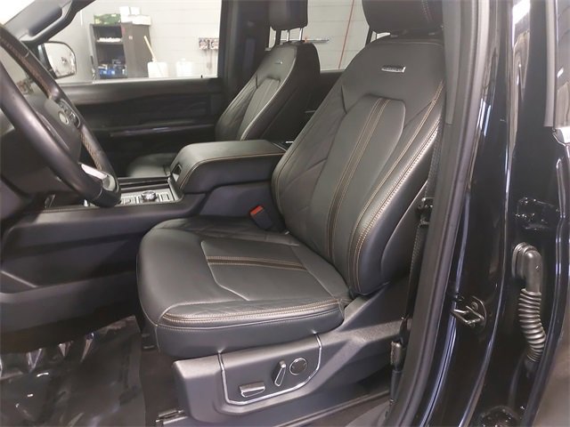 Certified 2023 Ford Expedition Platinum image 15