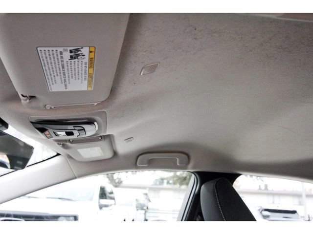 Used 2025 Toyota Corolla LE image 27