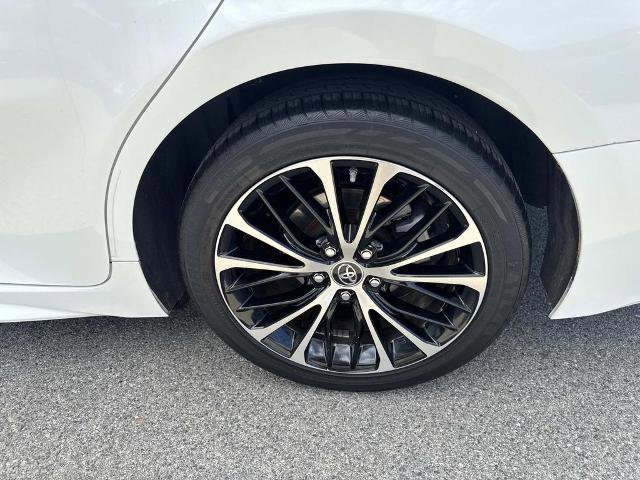 Used 2018 Toyota Camry SE FWD image 8