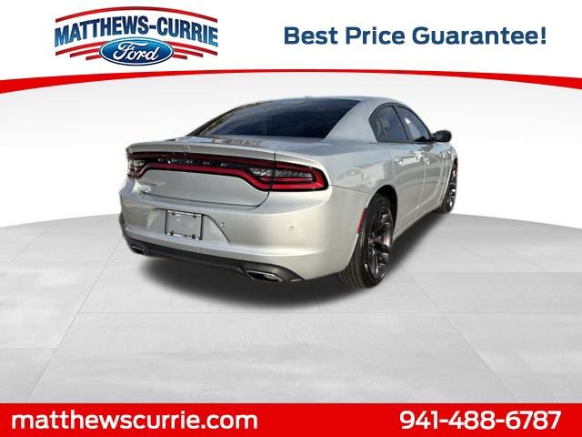 Used 2020 Dodge Charger SXT image 4