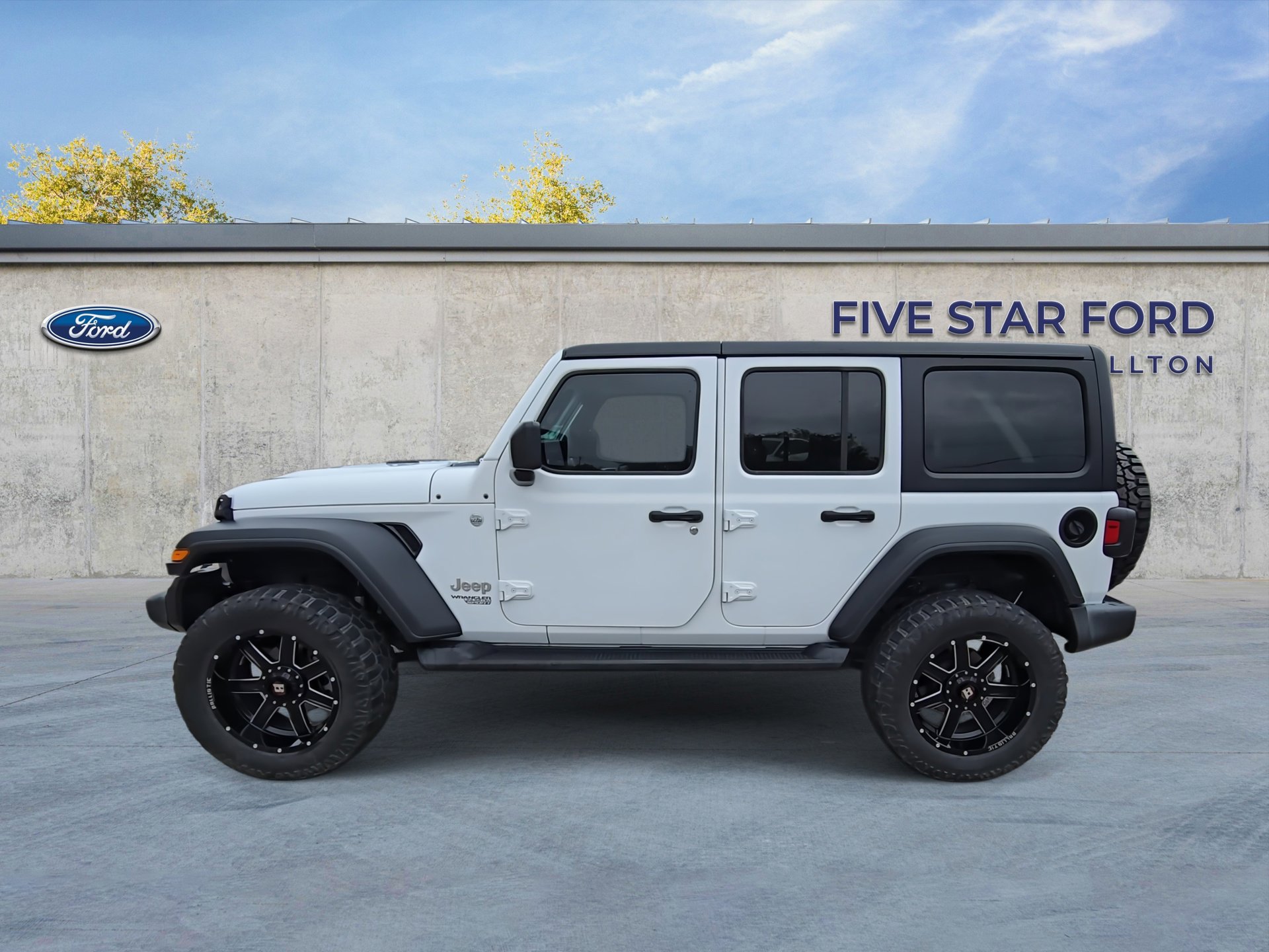 Used 2018 Jeep Wrangler Unlimited Sport image 5