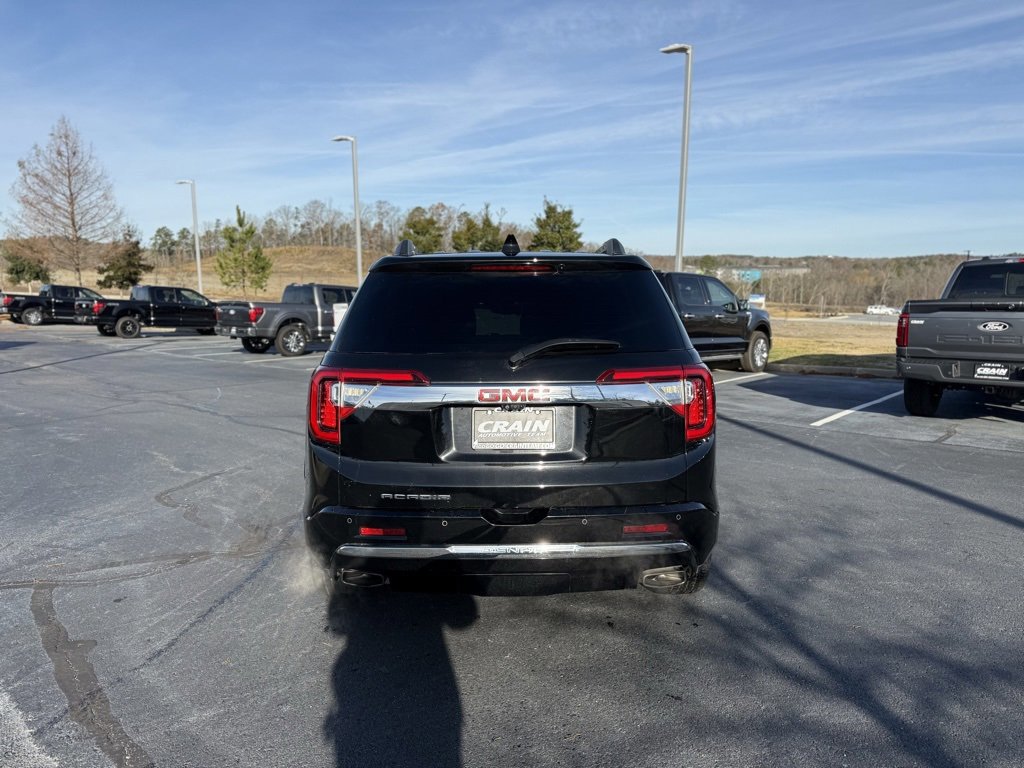 Used 2021 GMC Acadia Denali w/ Denali Technology Package image 4