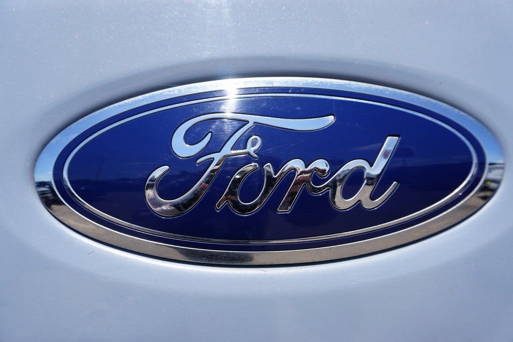 Certified 2024 Ford F250 Lariat w/ Sport Appearance Package image 33