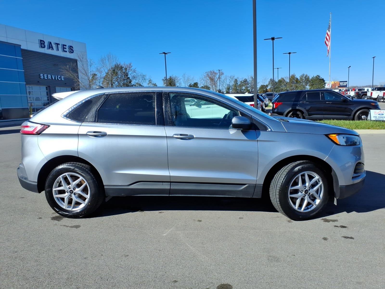 Certified 2024 Ford Edge SEL image 6