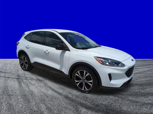 Certified 2021 Ford Escape SE w/ SE Sport Appearance Package FWD image 2
