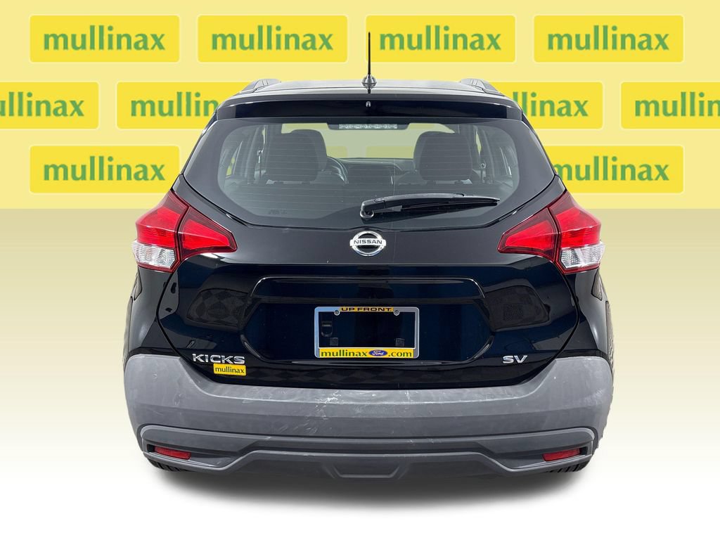 Used 2019 Nissan Kicks SV FWD image 8