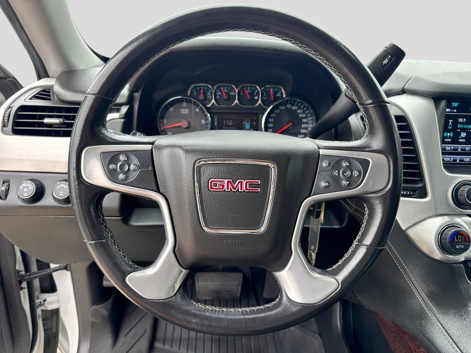 Used 2020 GMC Yukon SLE w/ SLE Value Package AWD/4WD image 23