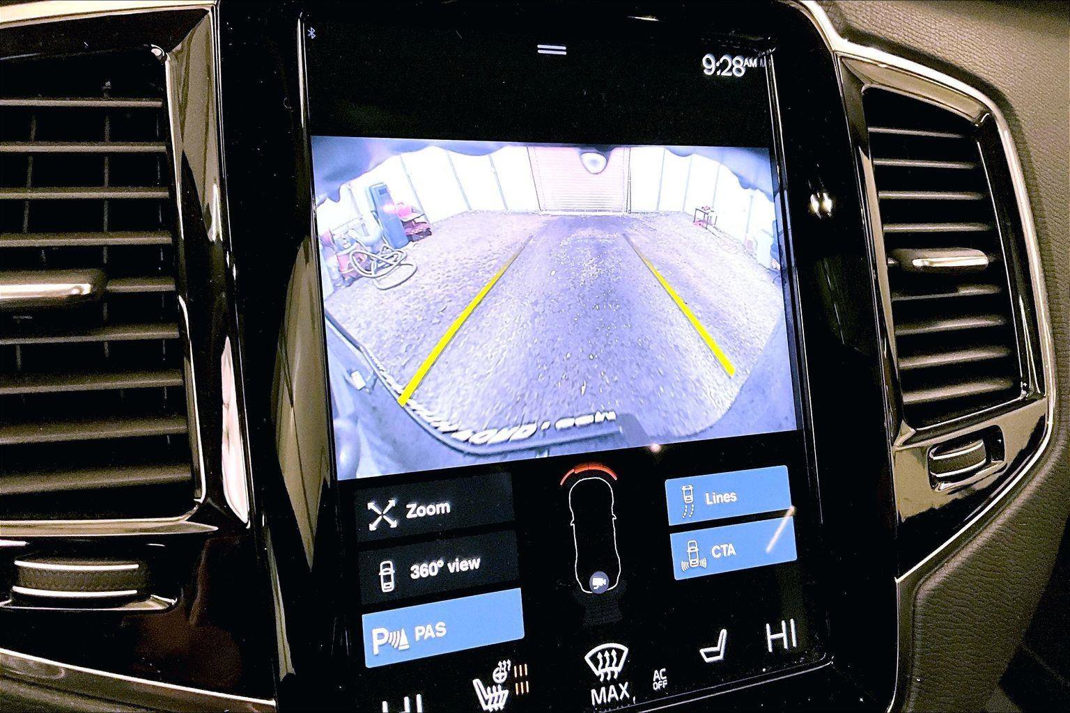 Used 2022 Volvo XC90 T6 Momentum w/ Advanced Package image 20