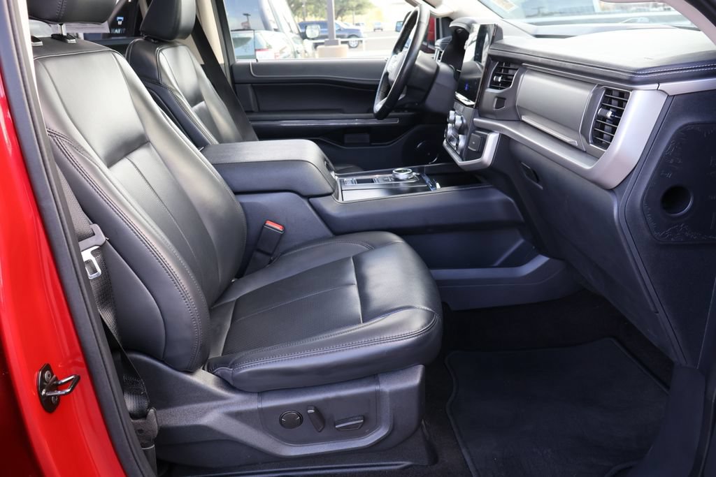 Certified 2022 Ford Expedition XLT RWD image 24