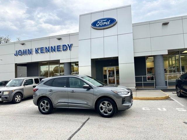 Certified 2024 Ford Escape ST-Line w/ Tech Pack #1 AWD/4WD image 24