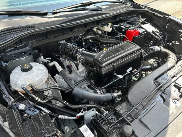 Certified 2025 Ford Escape Active AWD/4WD image 40
