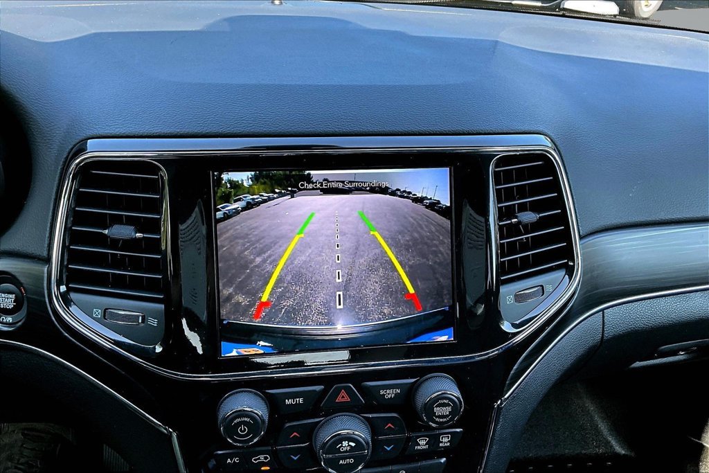 Used 2021 Jeep Grand Cherokee Limited AWD/4WD image 16
