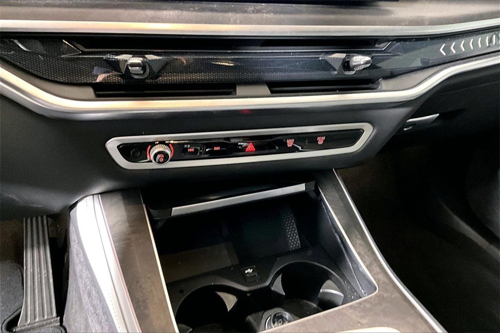 Used 2025 BMW X5 sDrive40i w/ Climate Comfort Package image 24
