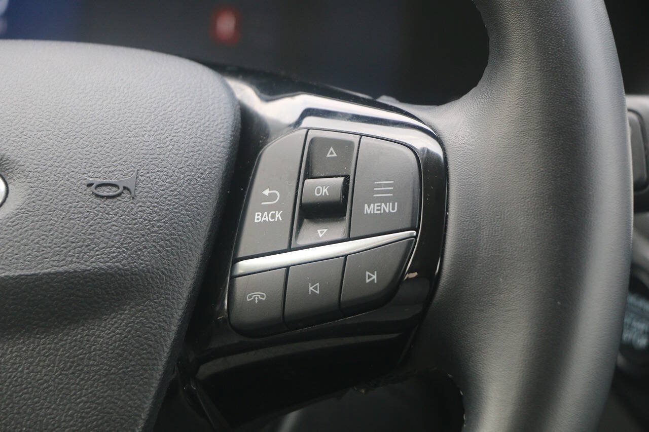 Certified 2024 Ford Escape Active AWD/4WD image 18