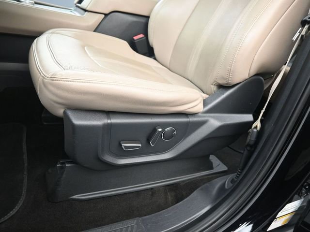 Certified 2022 Ford Expedition Limited image 14