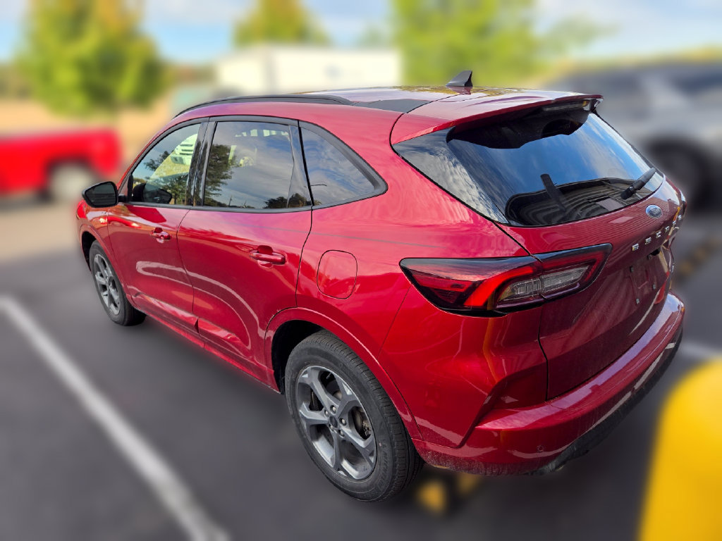 Certified 2024 Ford Escape ST-Line w/ Tech Pack #1 AWD/4WD image 8