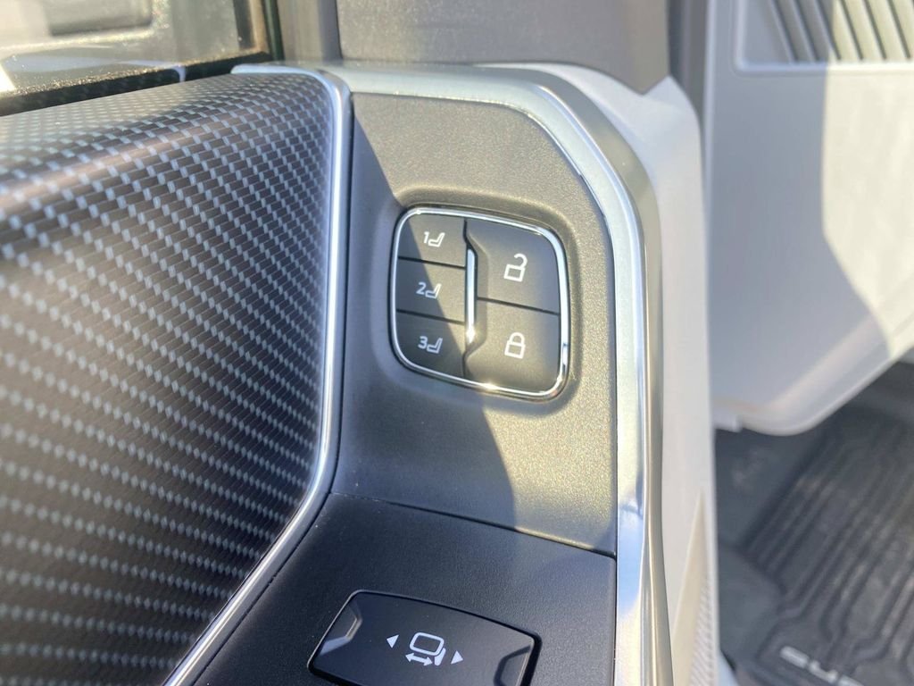 Certified 2024 Ford F250 Limited w/ FX4 Off-Road Package AWD/4WD image 19