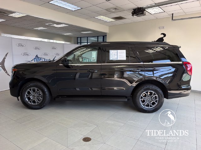 Certified 2025 Ford Expedition Active RWD image 5