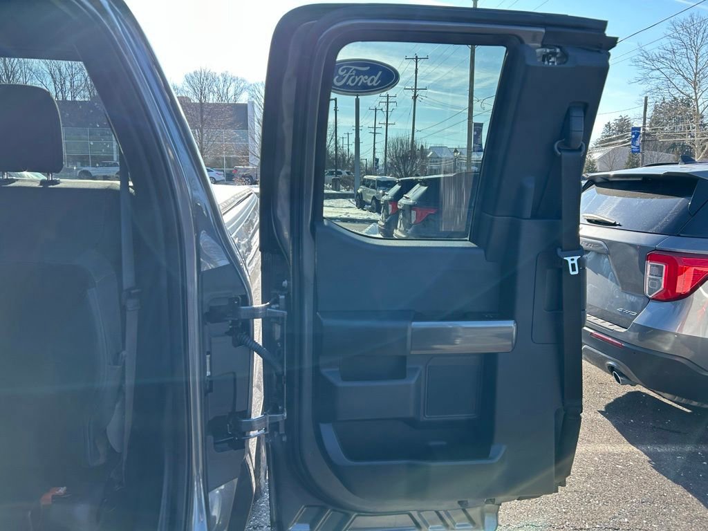 Certified 2022 Ford F150 XLT w/ Equipment Group 302A High image 19