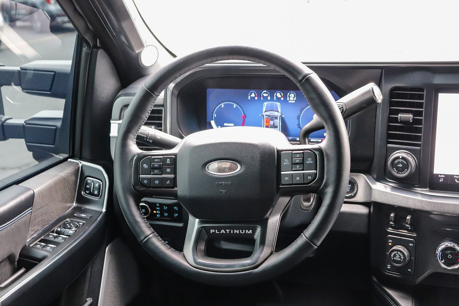 Certified 2025 Ford F250 Platinum w/ Tremor Off-Road Package AWD/4WD image 15