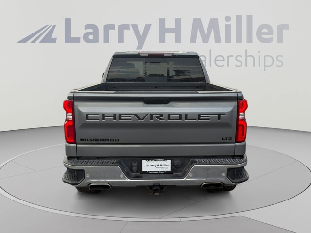 Used 2022 Chevrolet Silverado 1500 LTZ w/ Z71 Off-Road Package AWD/4WD image 4