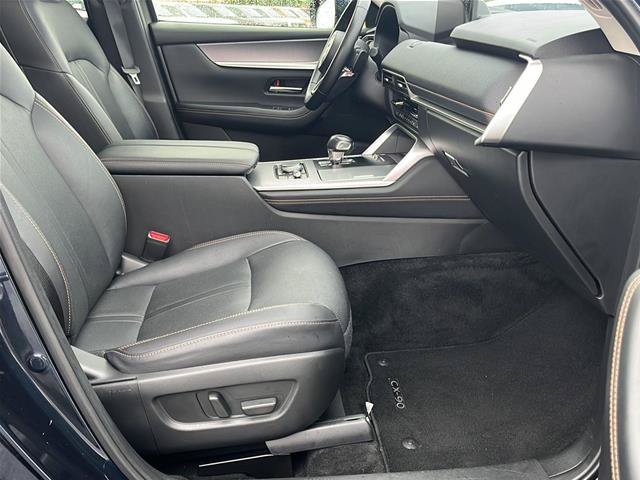 Used 2025 MAZDA CX-90 3.3 Turbo w/ Preferred Package AWD/4WD image 14