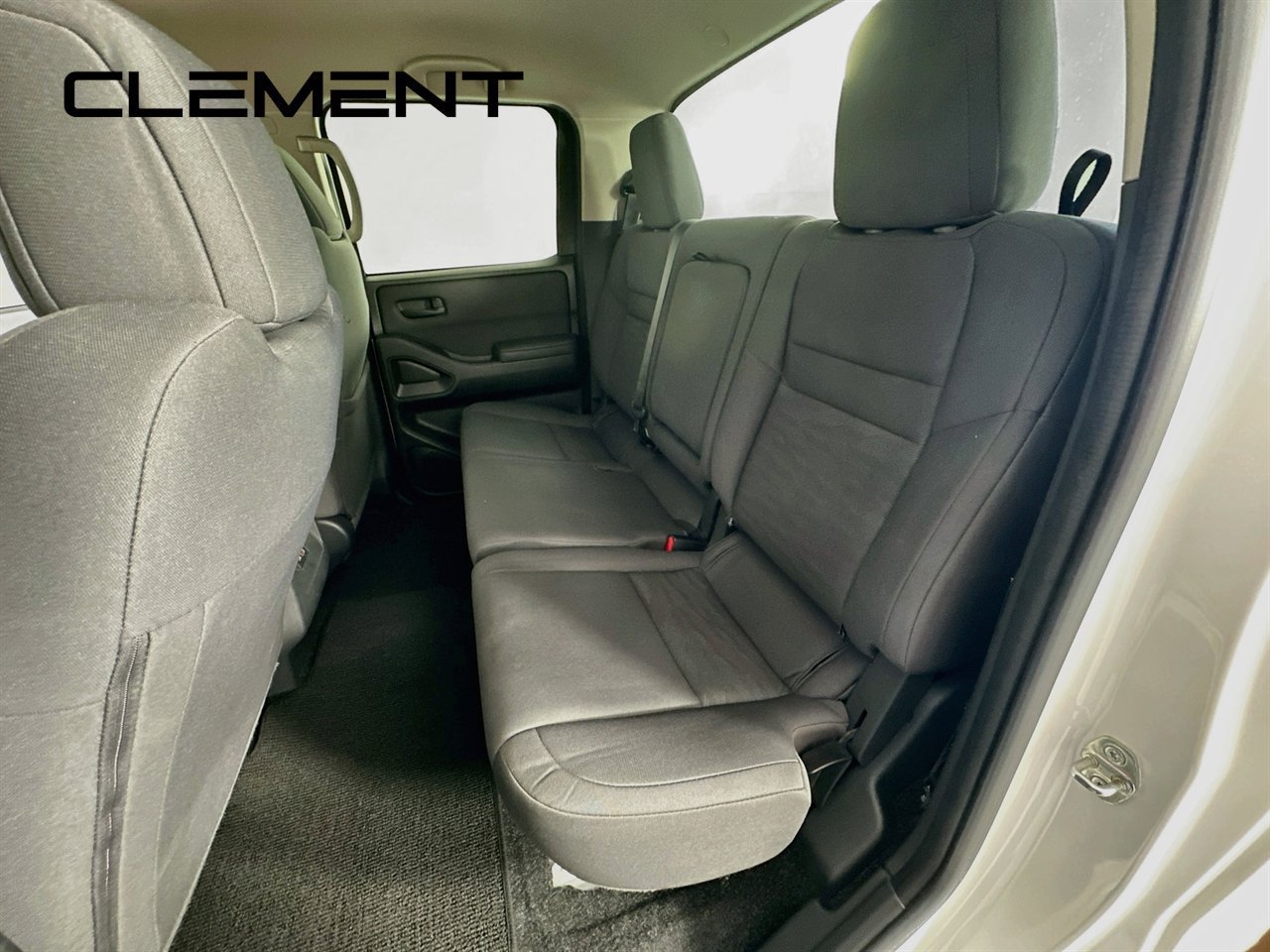 Used 2022 Nissan Frontier S w/ Technology Package AWD/4WD image 30