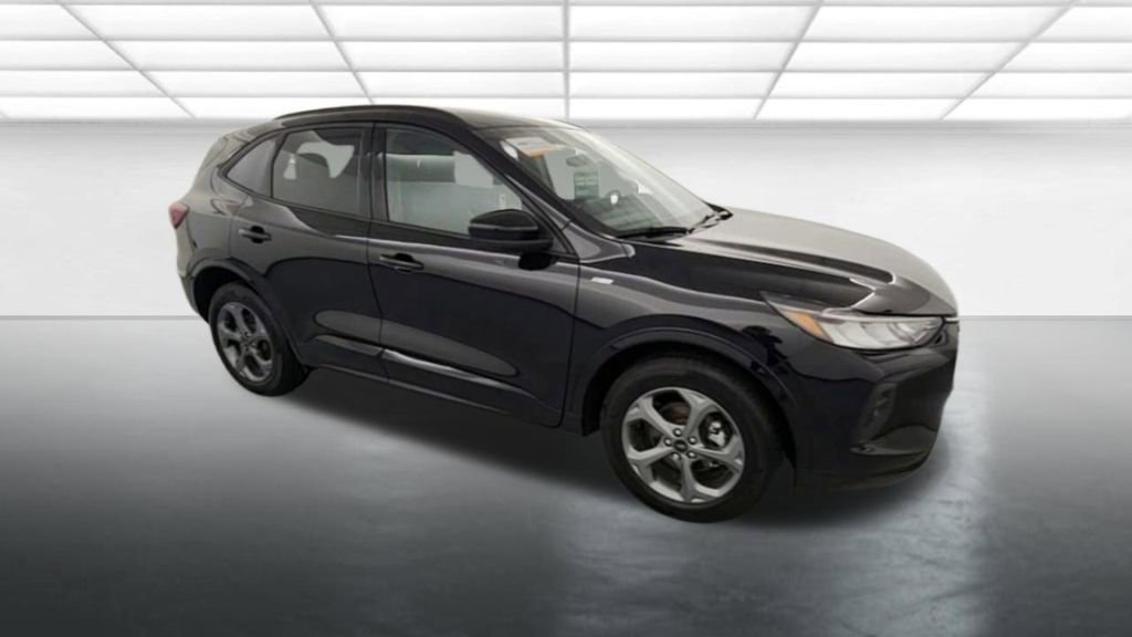 Certified 2024 Ford Escape ST-Line Select w/ Tech Pack #2 AWD/4WD image 9