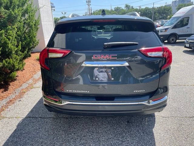 Used 2022 GMC Terrain Denali w/ Denali Premium Package AWD/4WD image 8