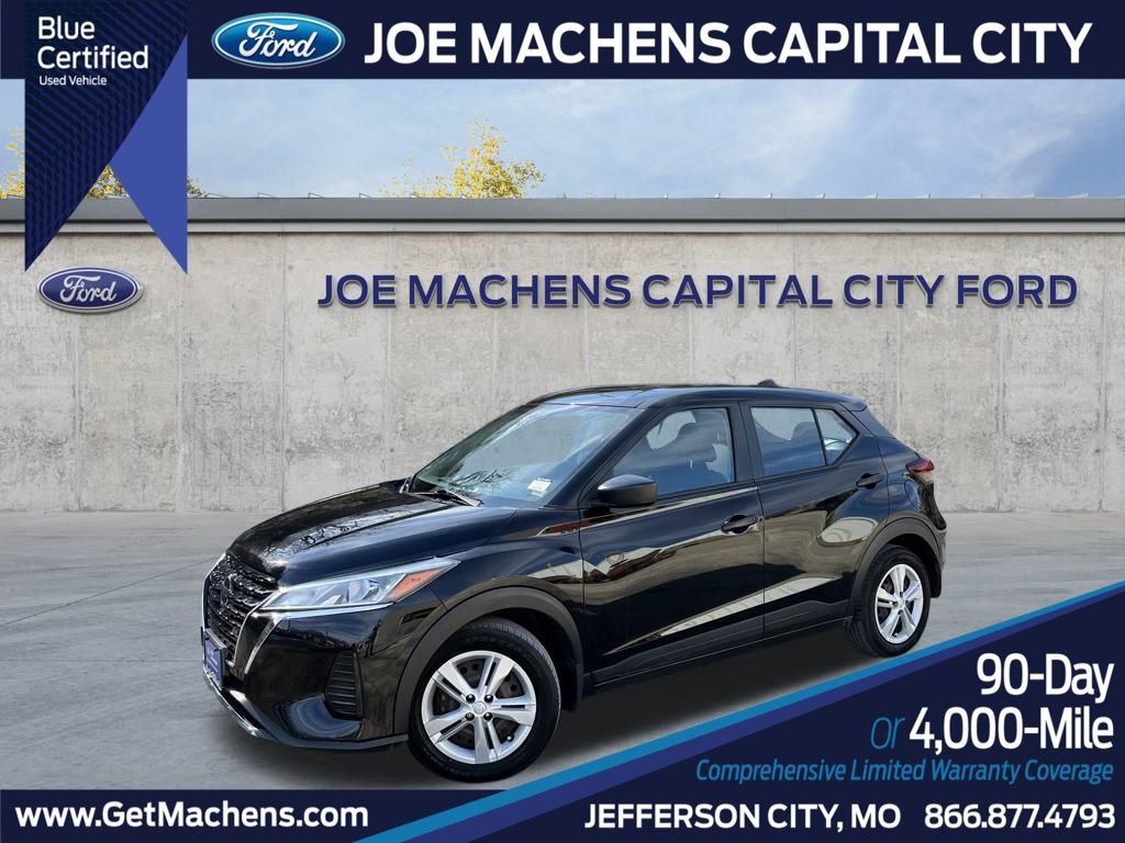 Used 2022 Nissan Kicks S image 1