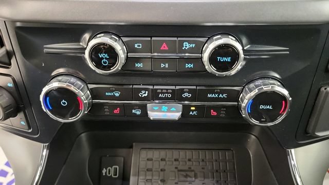 Certified 2025 Ford F150 XLT w/ Equipment Group 302A MID AWD/4WD image 19