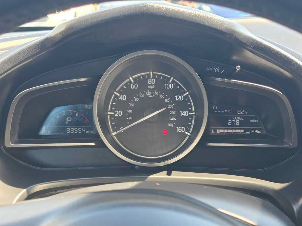 Used 2018 MAZDA MAZDA3 Touring FWD image 20