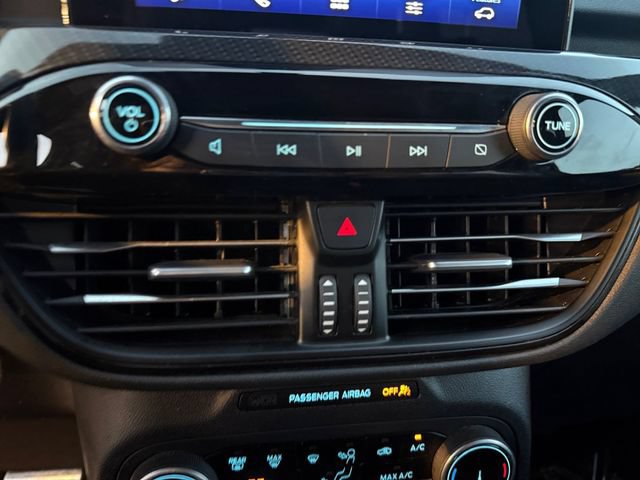 Certified 2024 Ford Escape ST-Line AWD/4WD image 7