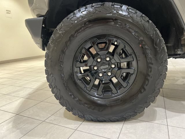 Certified 2025 Ford Bronco Raptor w/ Interior Carbon Fiber Pack AWD/4WD image 30